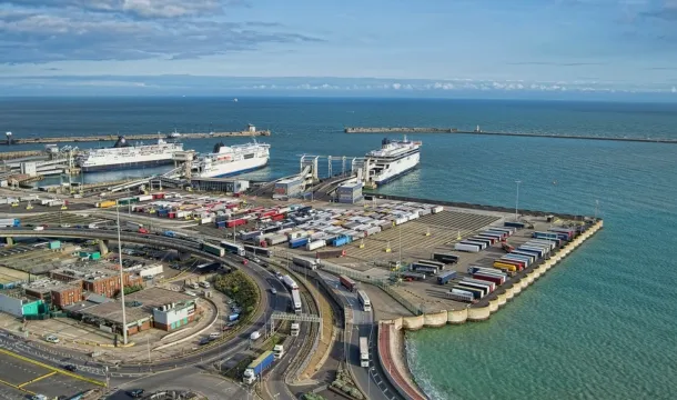 Hire London Chauffeur Service: Dover Cruise Port Transfer-Image 1 Hire London Chauffeur Service: Dover Cruise Port Transfer-Photo 1