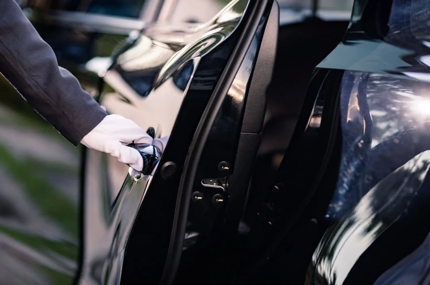 Private Transfer from Bristol to London Canary Wharf-Photo 2