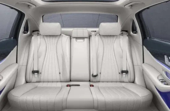 Mercedes E-Class Chauffeur Service in London-Photo 2