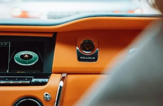 Rolls Royce Cullinan Chauffeur Service London-Photo 3